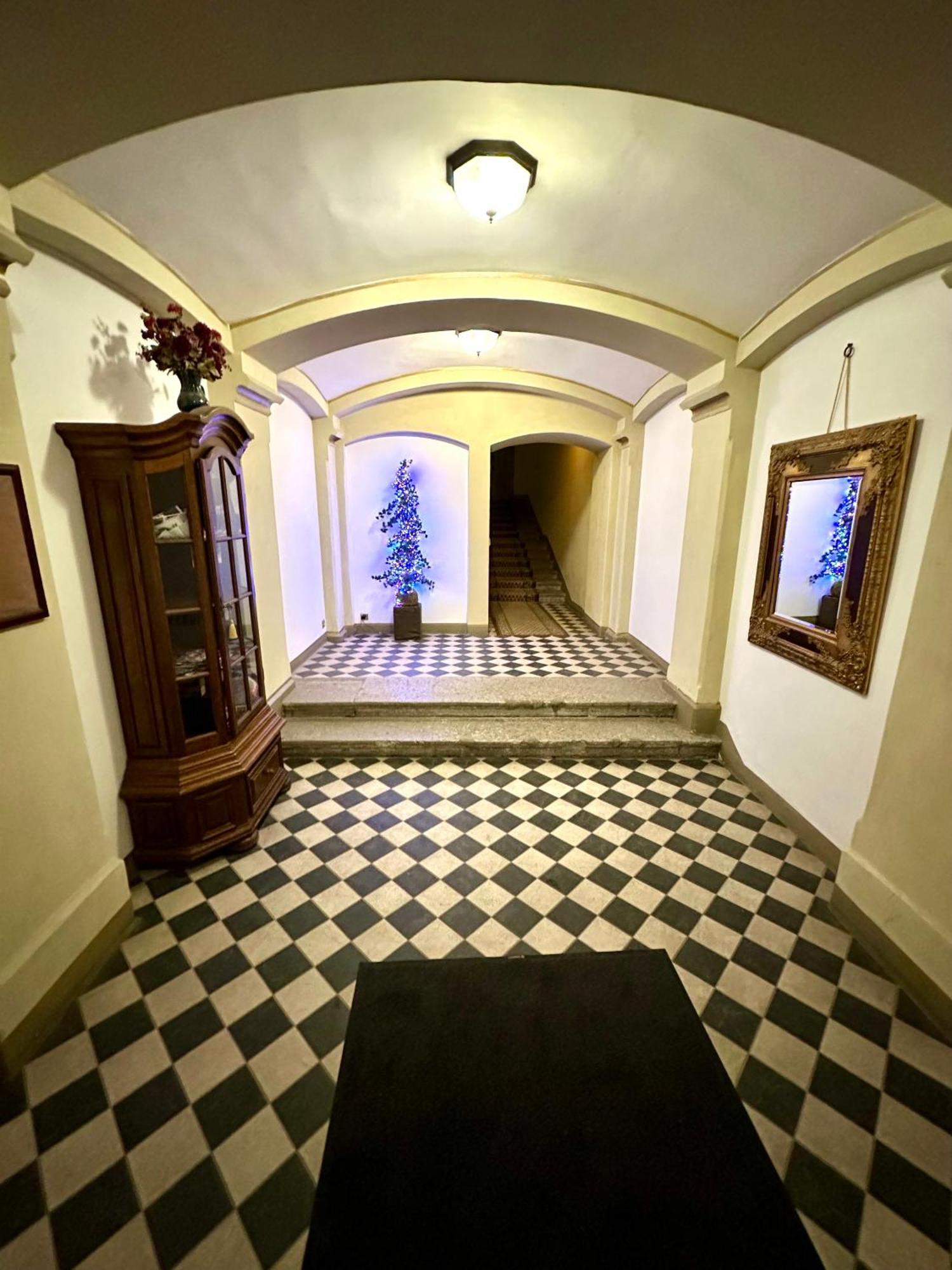Captain's Castle Apartament